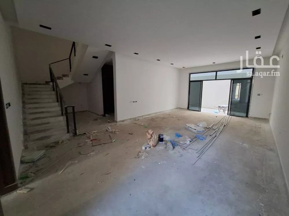 5 bedroom villa in Al Munsiyah 5