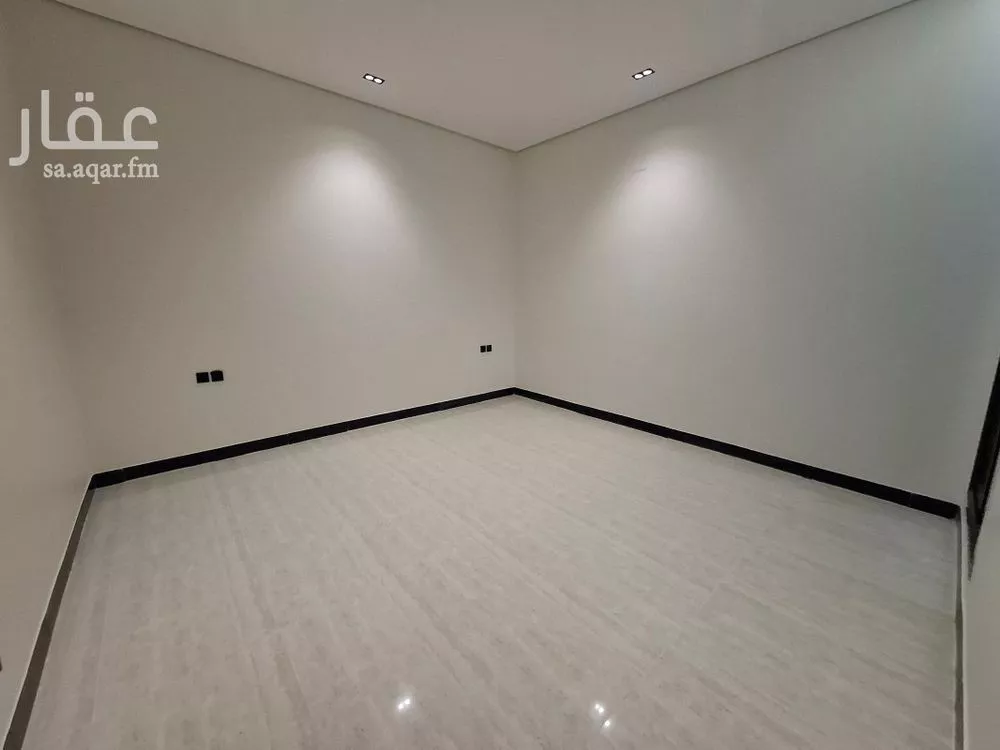 4 bedroom floor in Al Rimal 5
