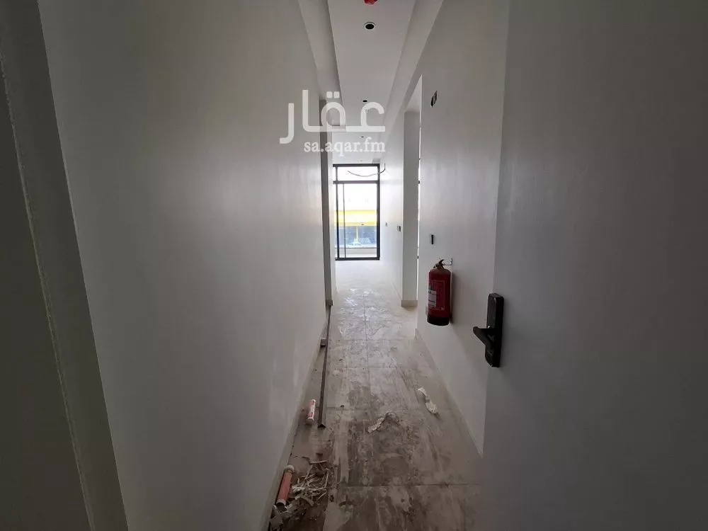 شقة 4 غرف في الرمال 5