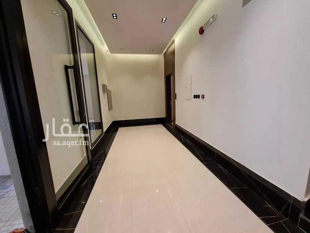 3 bedroom apartment in Al Yarmouk 5