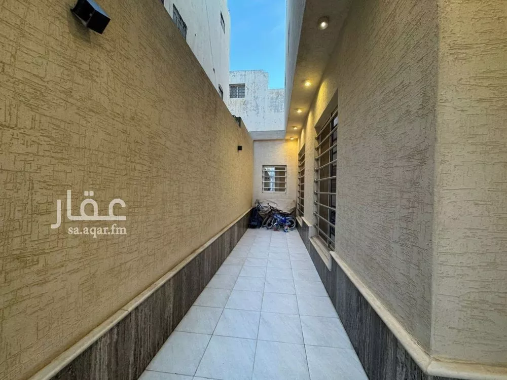 فيلا 6 غرف في المونسية 4