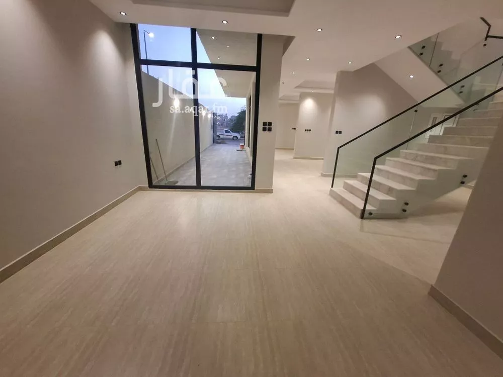 5 bedroom villa in King Faisal, Riyadh 14