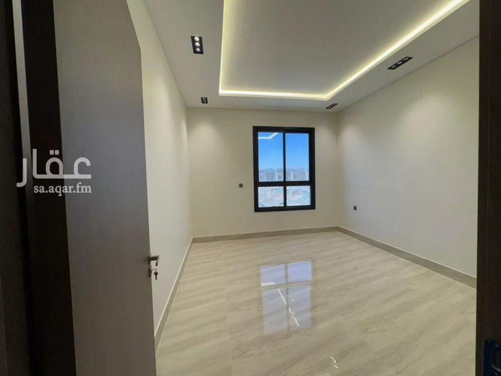 فيلا 5 غرف في الرمال 4