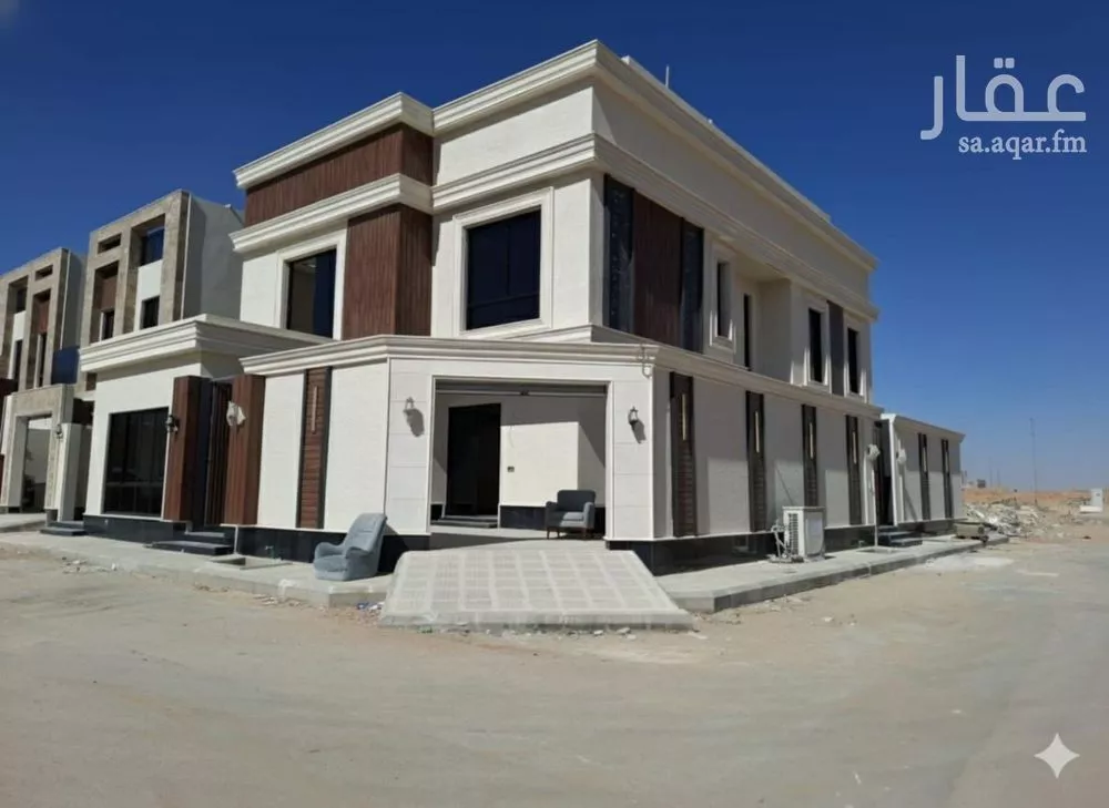 فيلا 5 غرف في الرمال 1