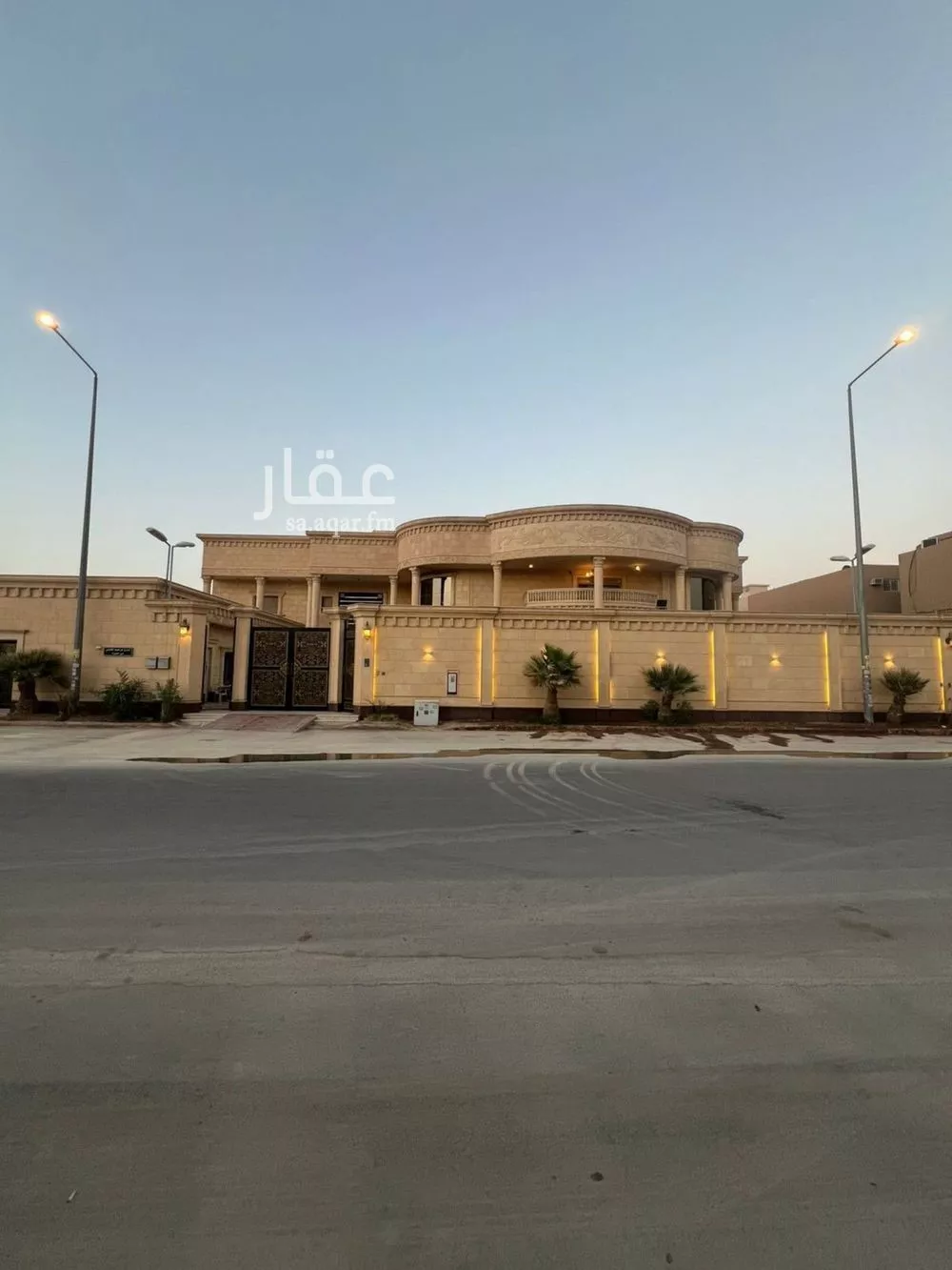 فيلا 9 غرف في الحمراء 1