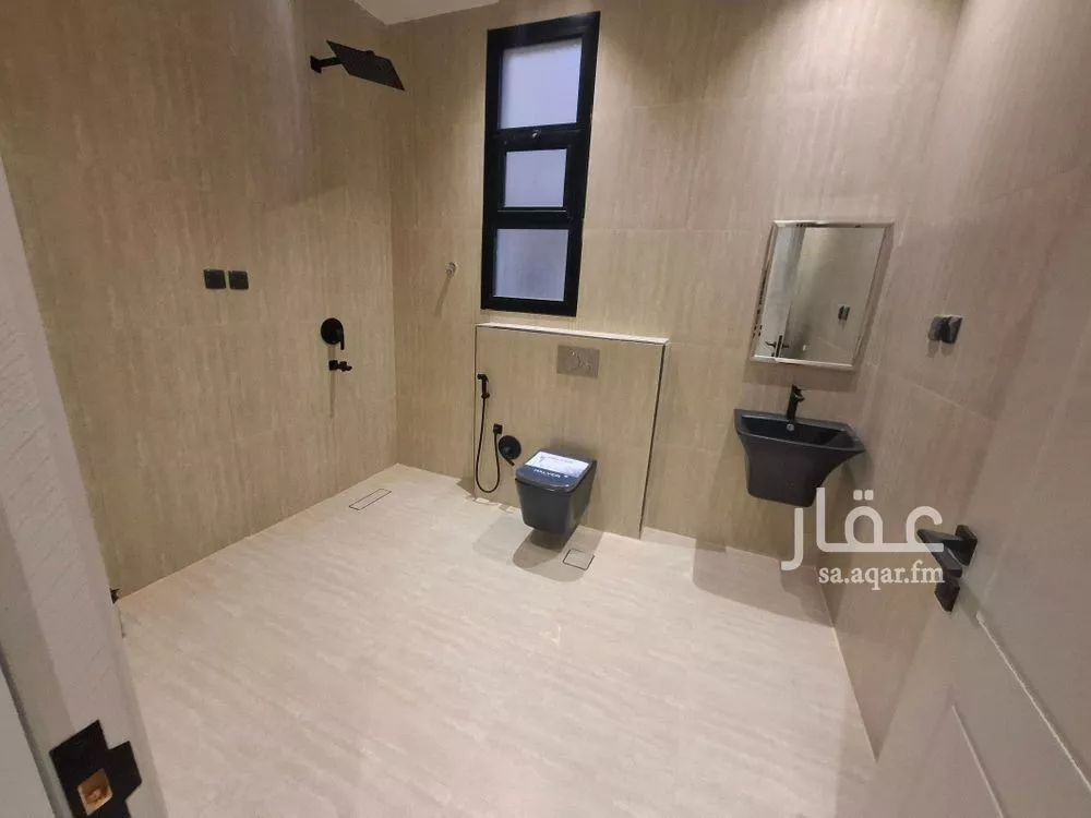 5 bedroom villa in King Faisal, Riyadh 19