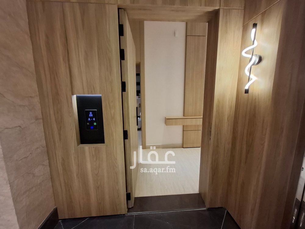 3 bedroom apartment in Ishbiliyah, Riyadh 9