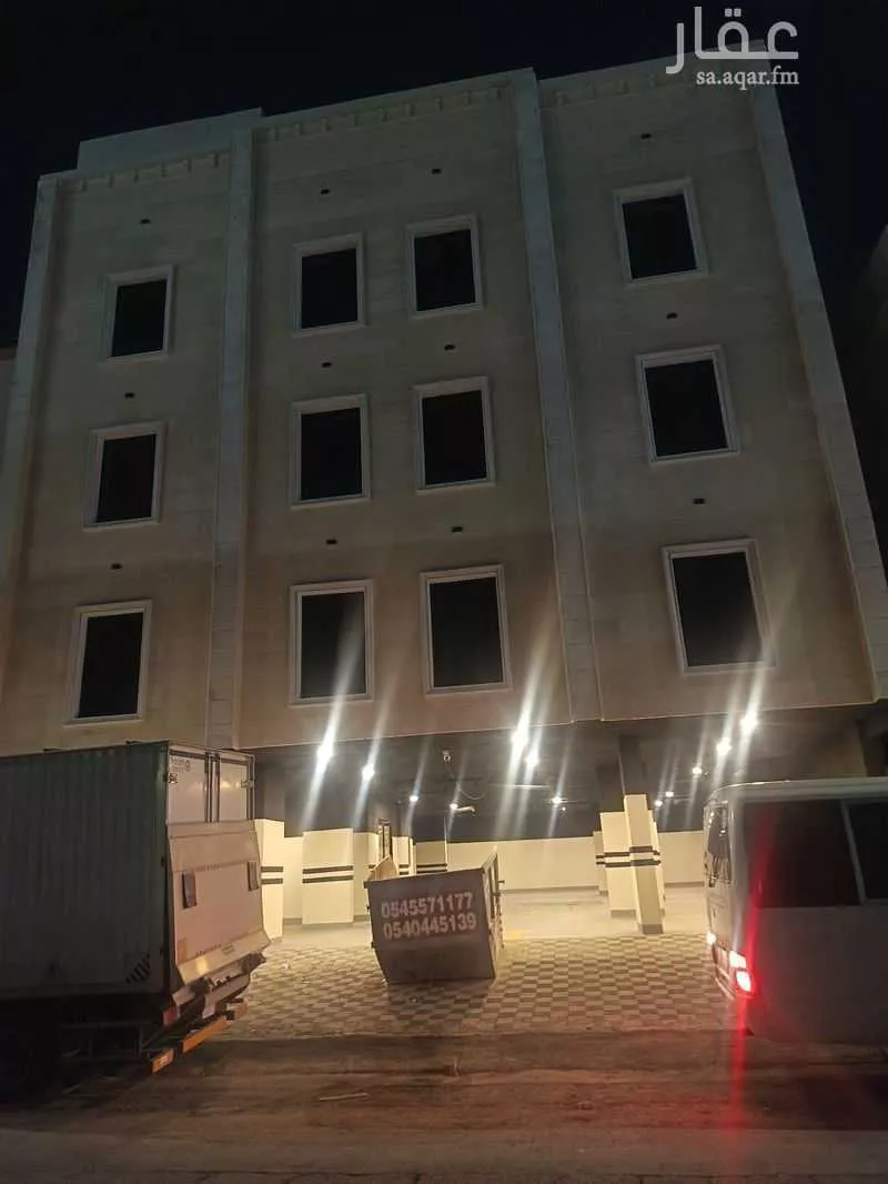 عمارة 325 م² في الثقبة 2