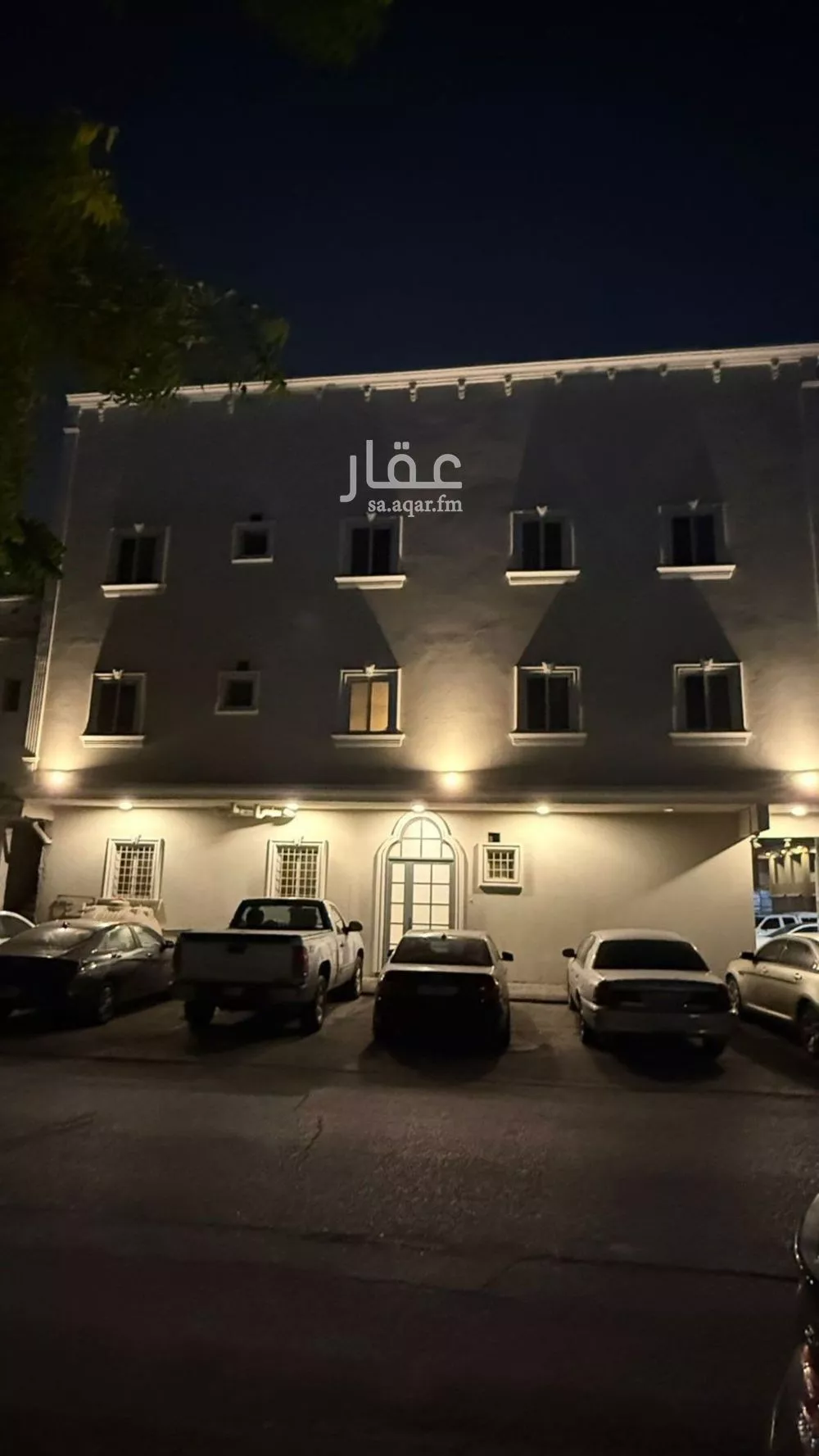 عمارة 162 م² في الثقبة 4