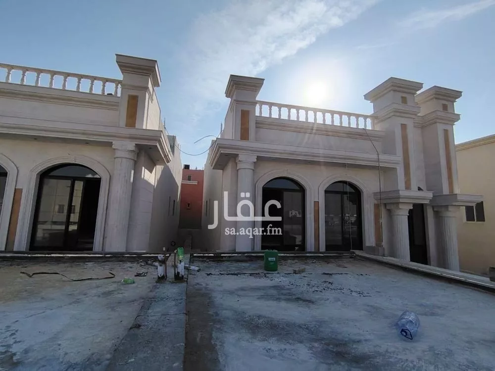 فيلا 9 غرف في الشراع 2