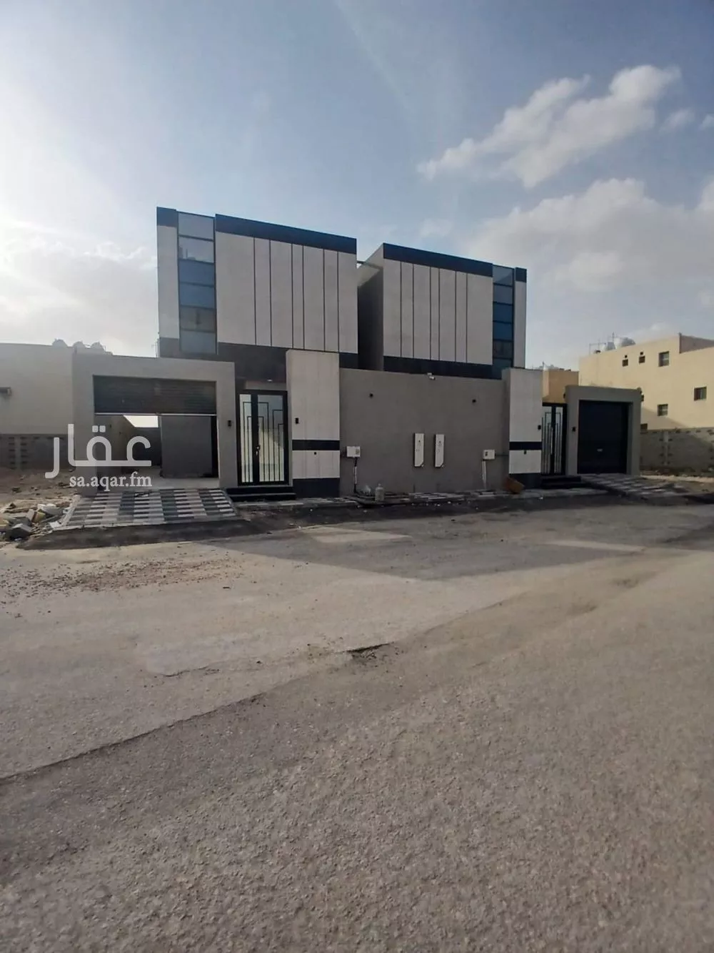 فيلا 9 غرف في ضاحية الملك فهد 2