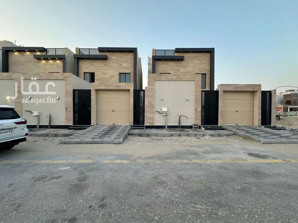 فيلا 9 غرف في الامواج 3