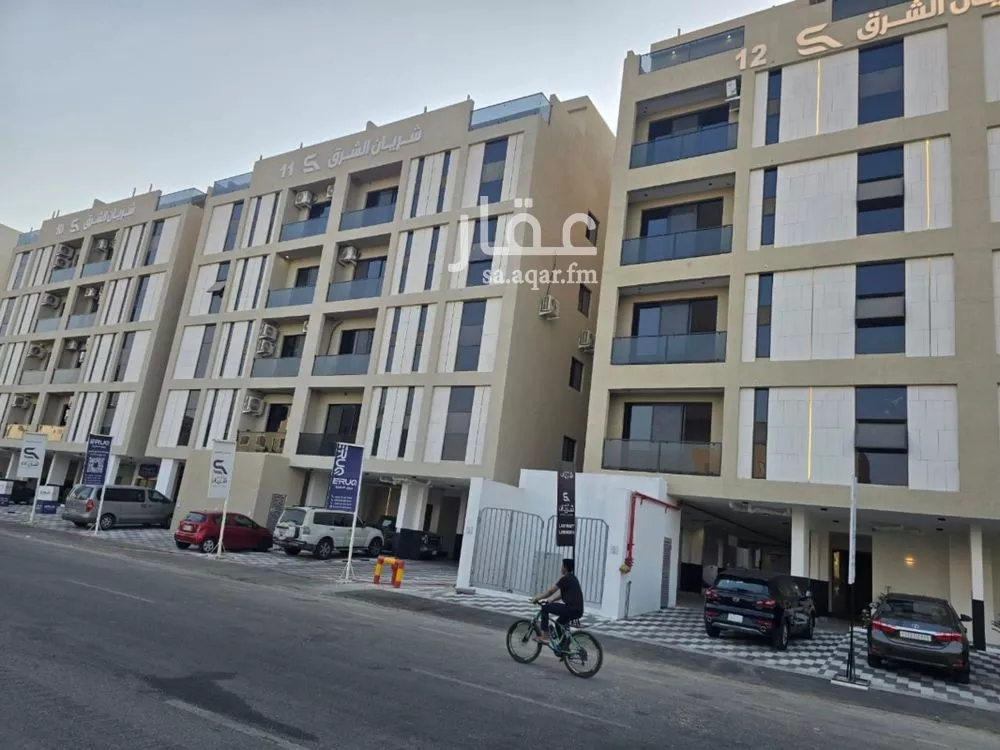5 bedroom apartment in Al Hamra 1