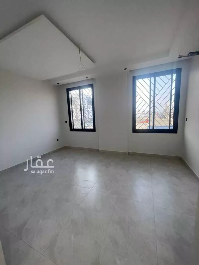 شقة 4 غرف في النزهة 2