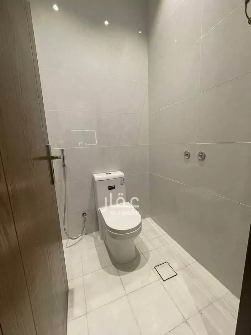 5 bedroom apartment in Al Marwa 5