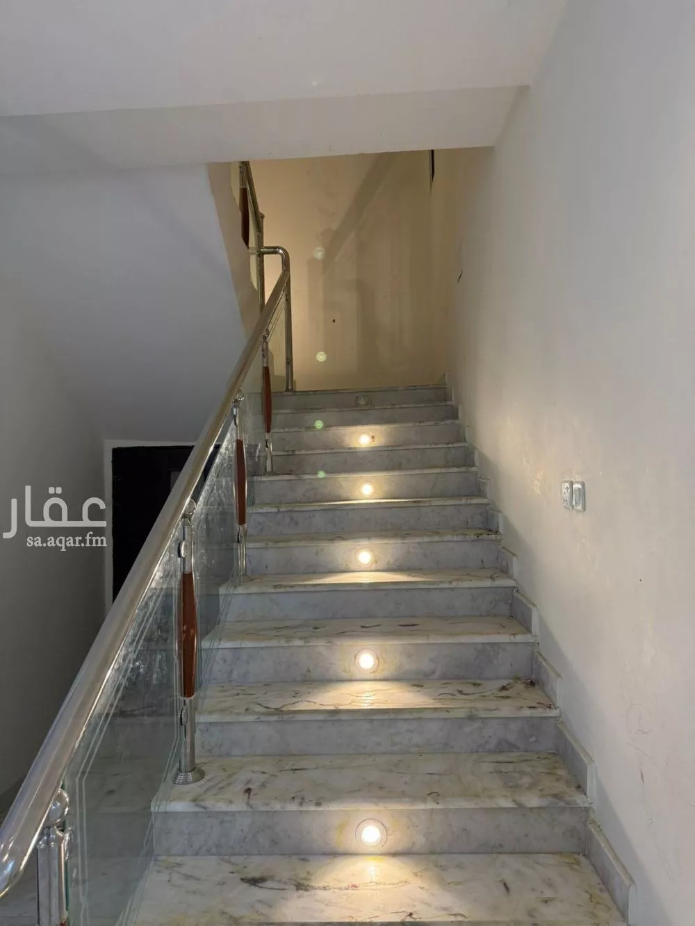 فيلا 4 غرف في عكاظ 2