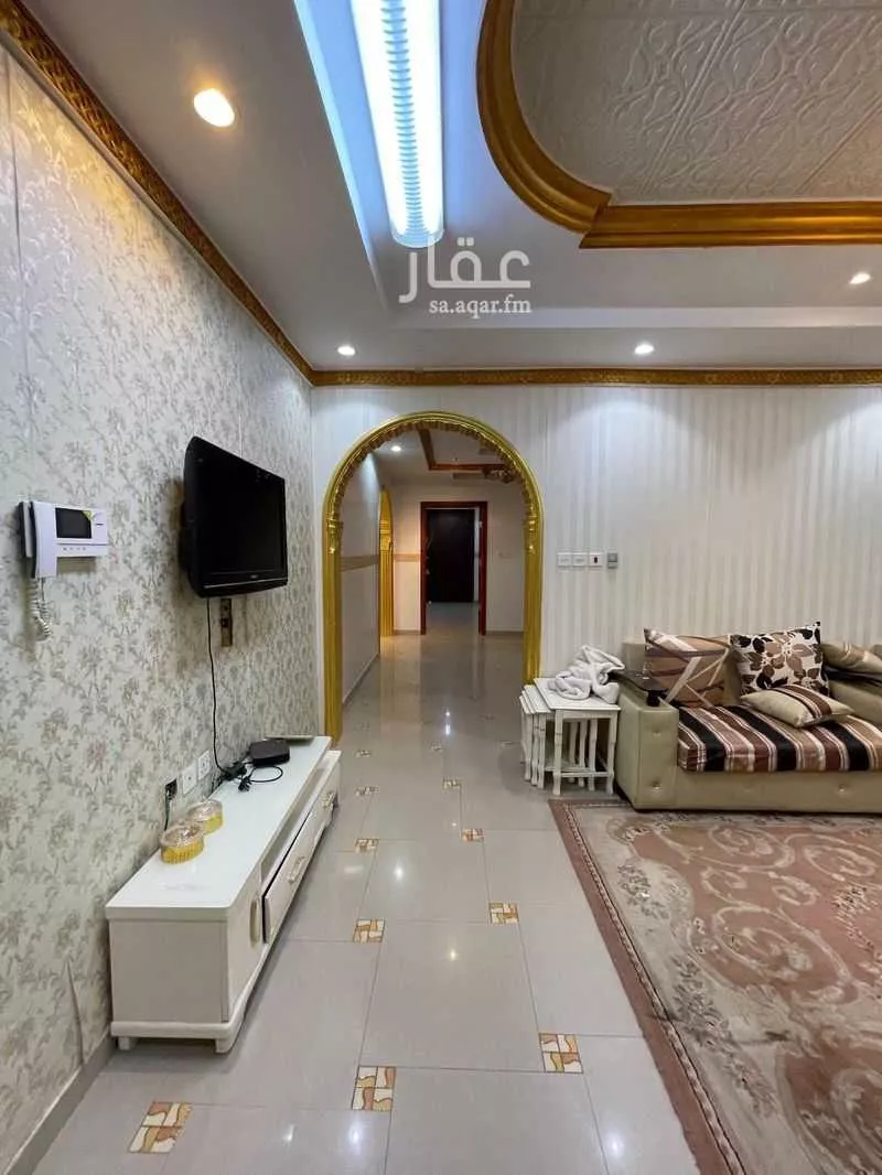 9 bedroom villa in Shathah, Madinah 8
