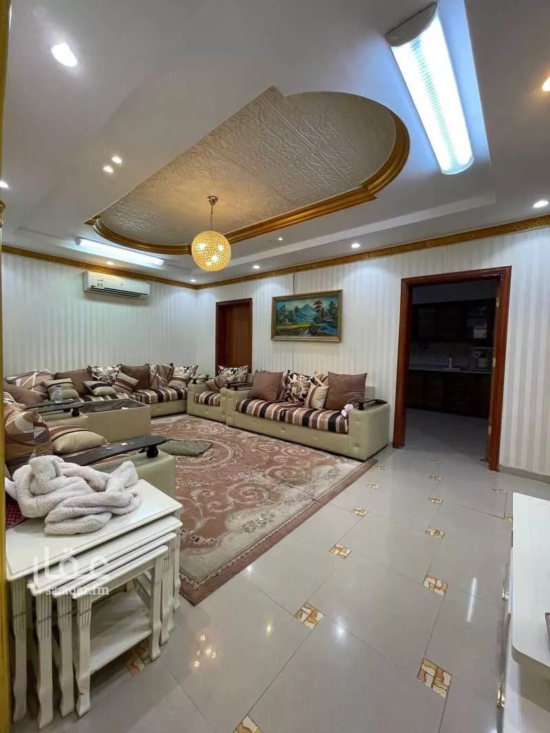 9 bedroom villa in Shathah, Madinah 10