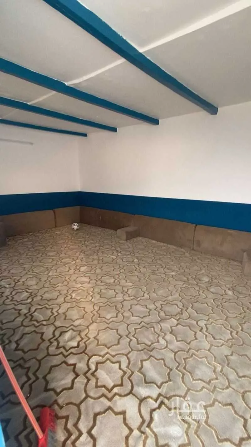 أرض 759 م² في الشرق 3