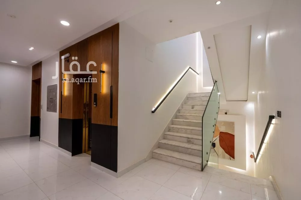 3 bedroom apartment in Al Uraija Al Gharbiyah 3