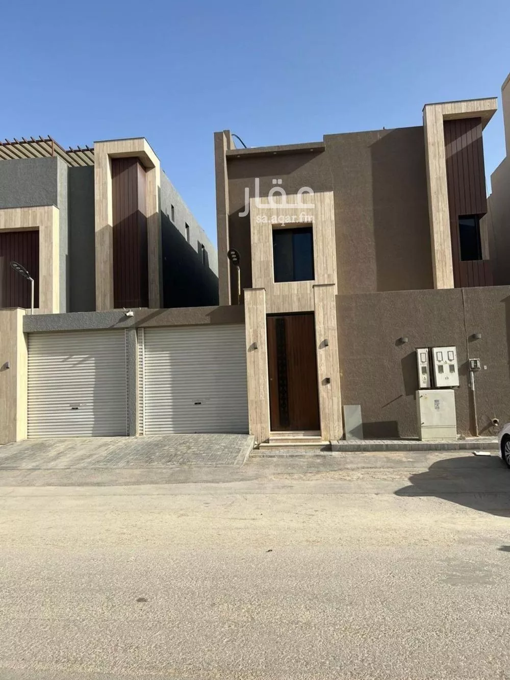 فيلا 4 غرف في العارض 1