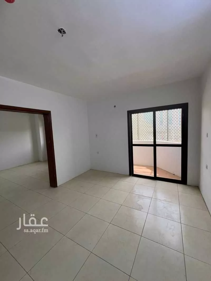 مكتب 2750 م² في المعذر الشمالي 3