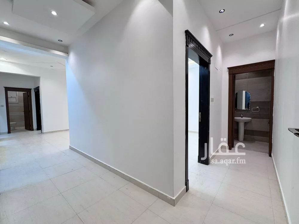 2 bedroom apartment in Al Qairawan, Riyadh 4