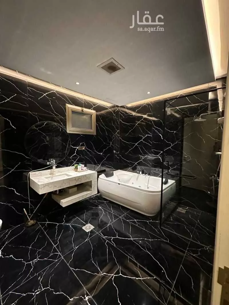 فيلا 9 غرف في النرجس 4