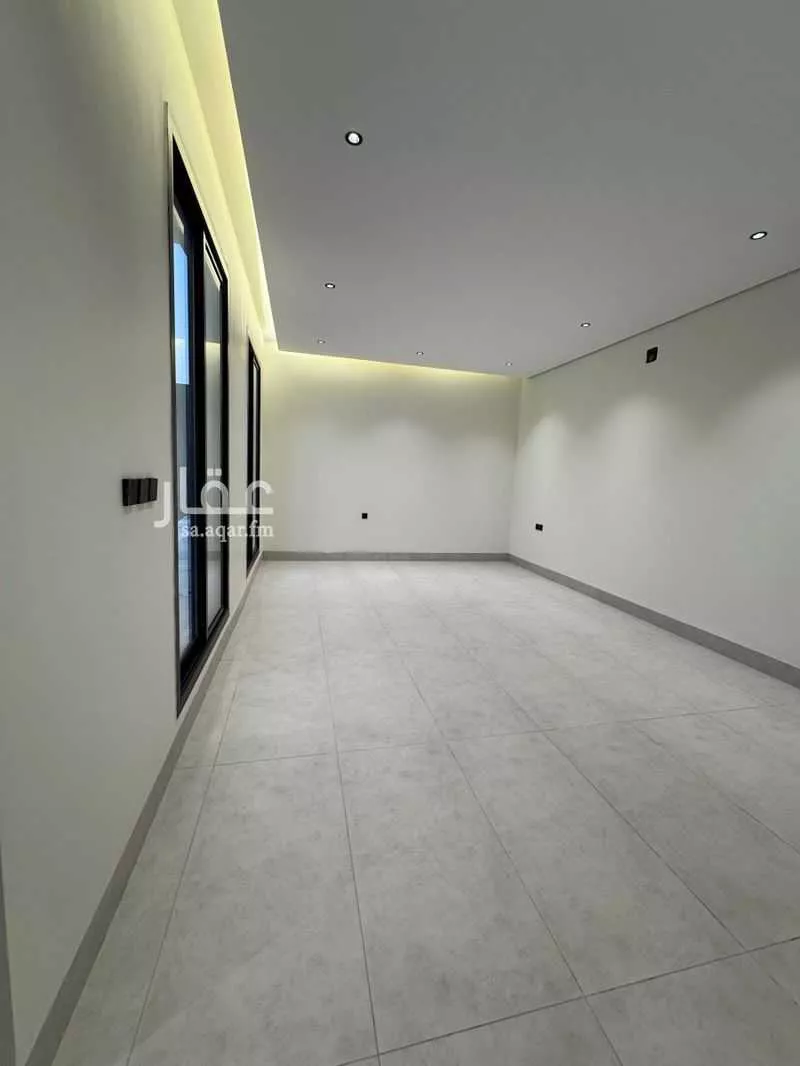 3 bedroom floor in Al Maizilah 4