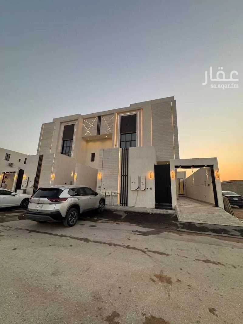 3 bedroom floor in Al Maizilah 2