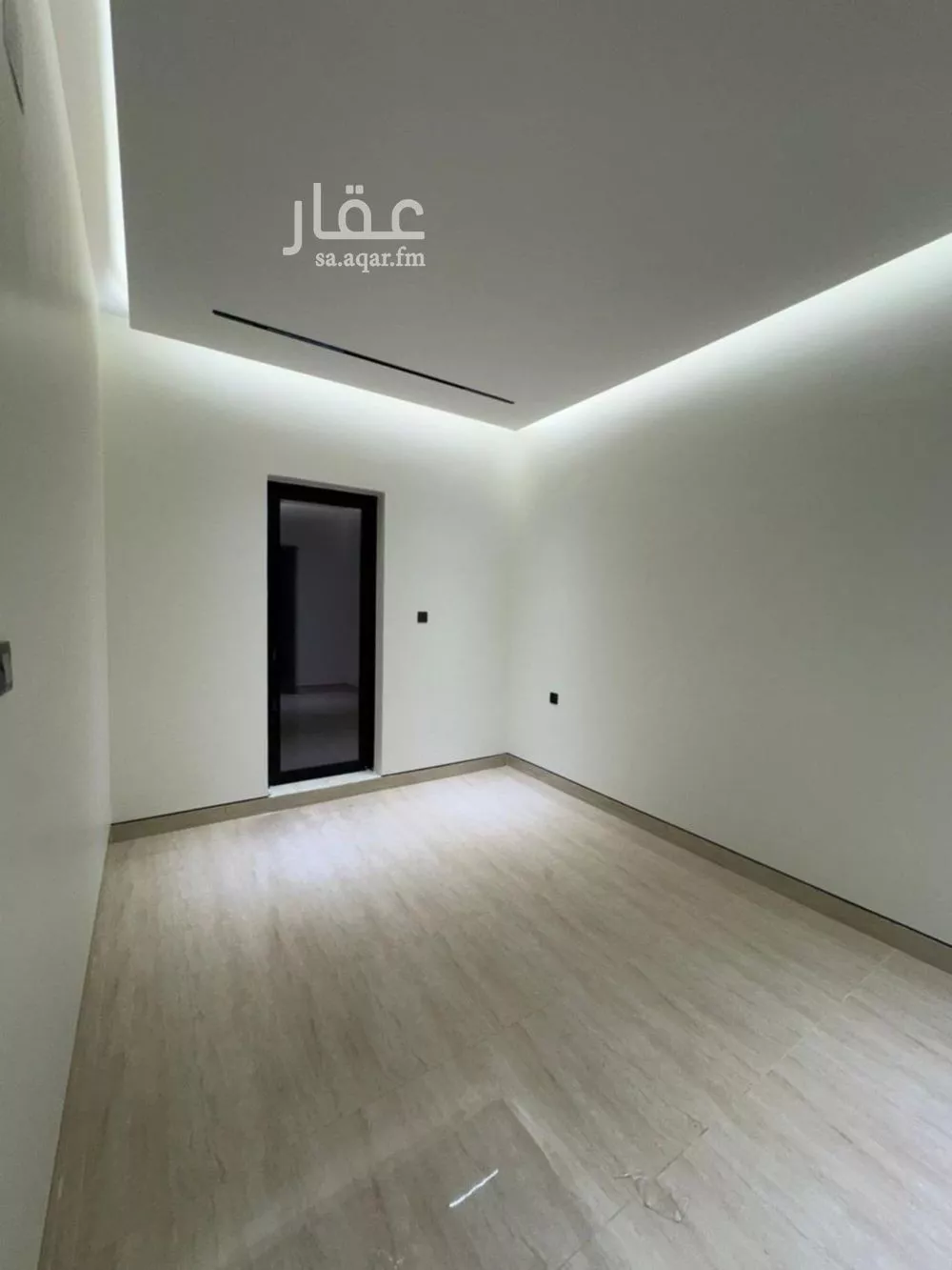 فيلا 5 غرف في النرجس 4