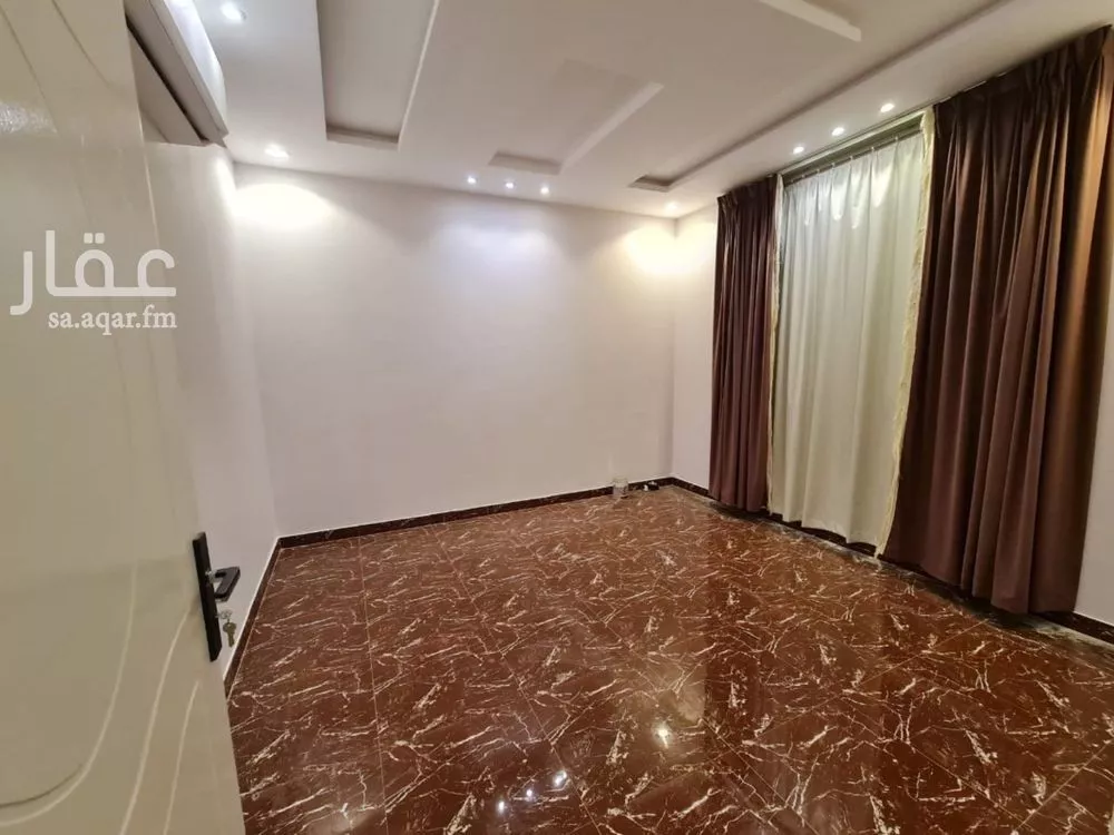 فيلا 5 غرف في المونسية 4