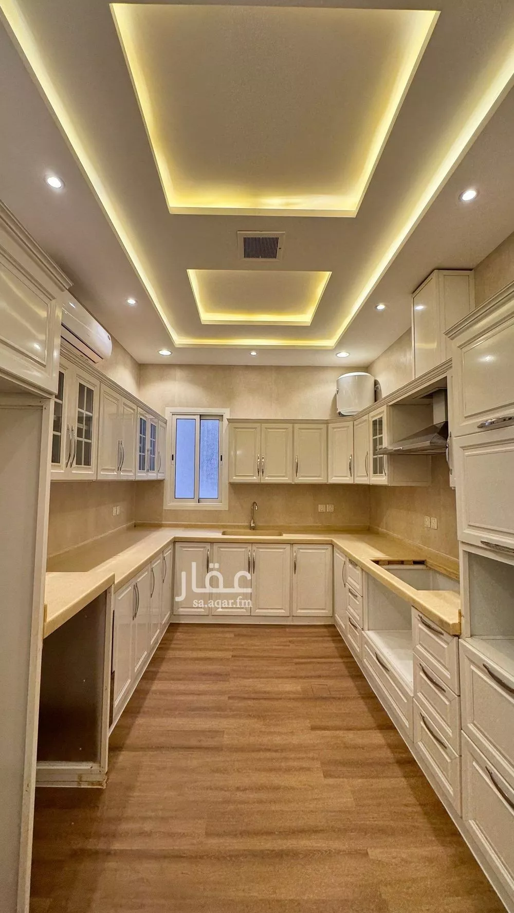 3 bedroom apartment in Al Yasmin 4