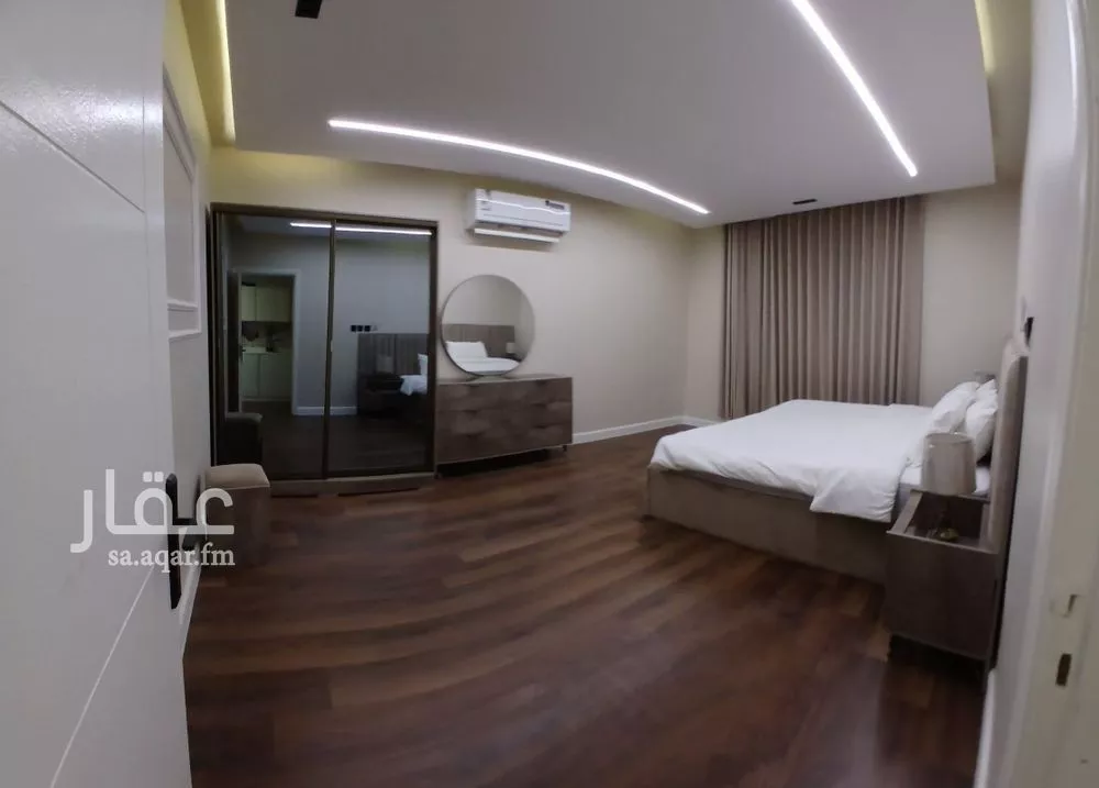 شقة 1 غرف في الملقا 5