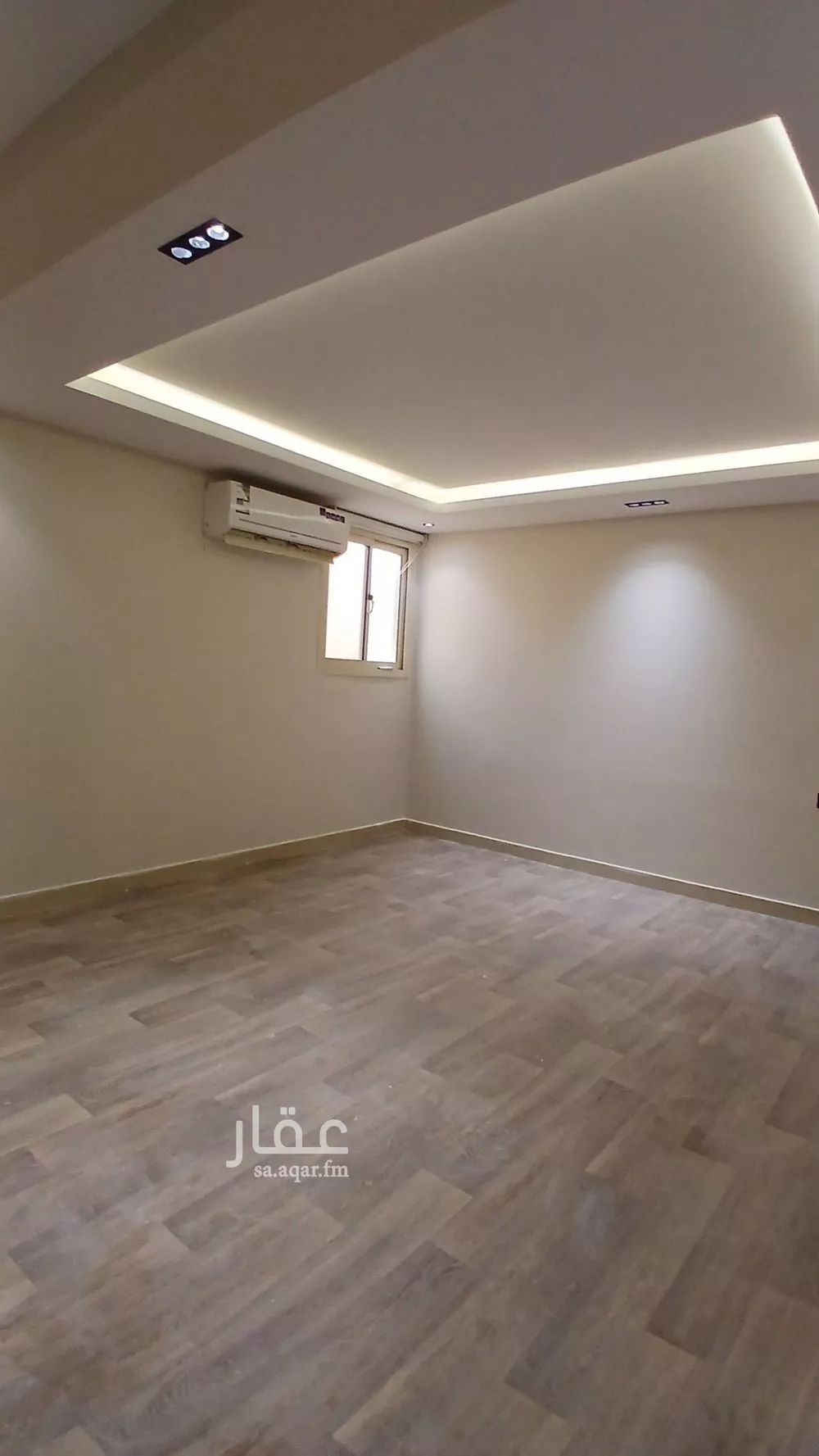 شقة 1 غرف في الملقا 5