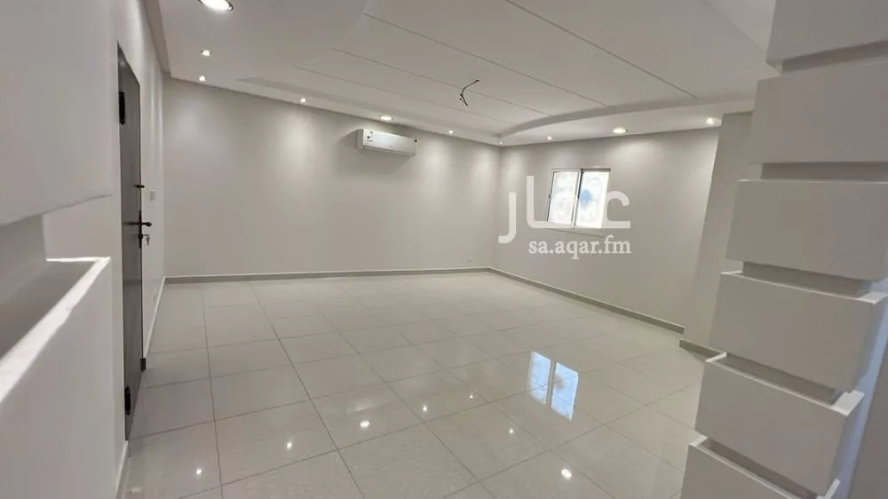 3 bedroom floor in Al Yasmin 4