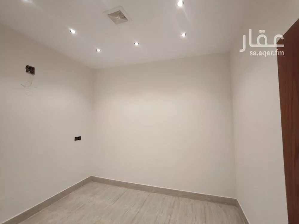 فيلا 5 غرف في طويق 5