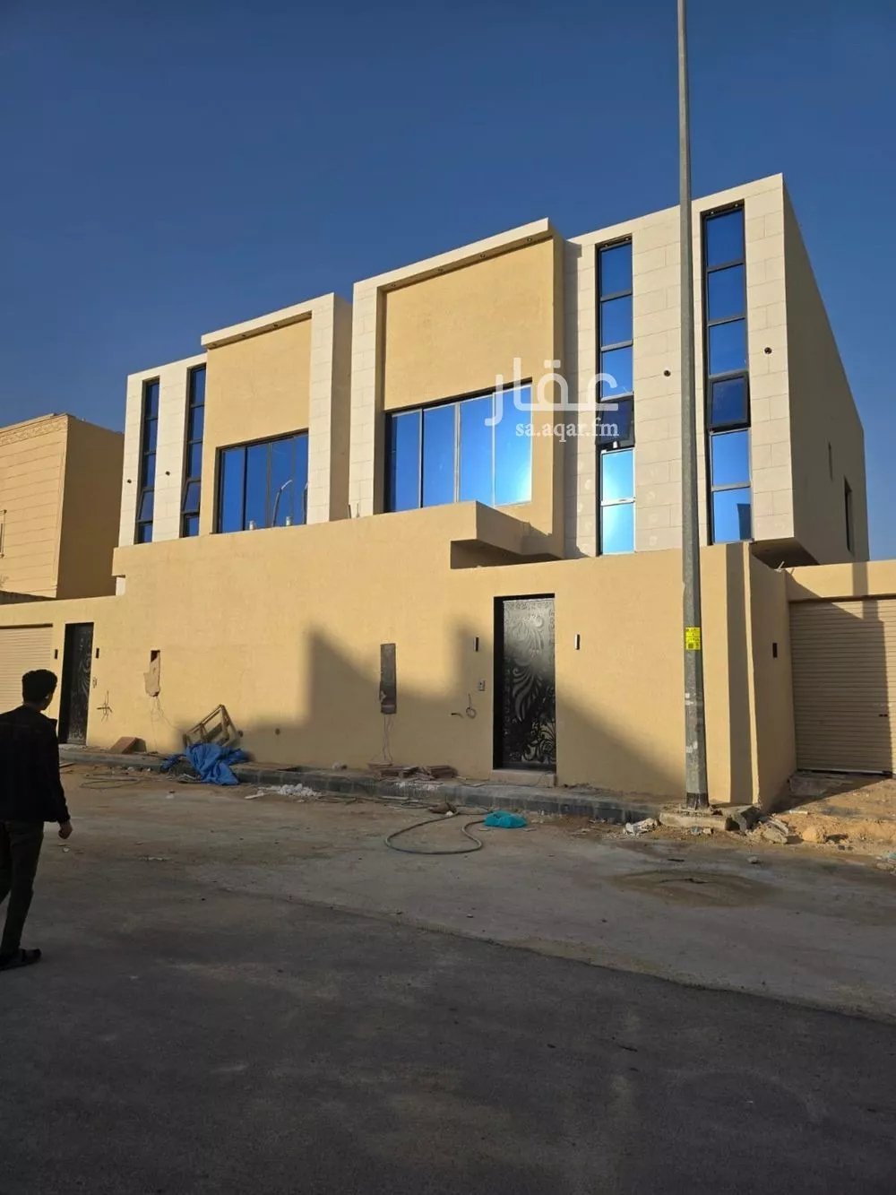 فيلا 6 غرف في الحزم 2