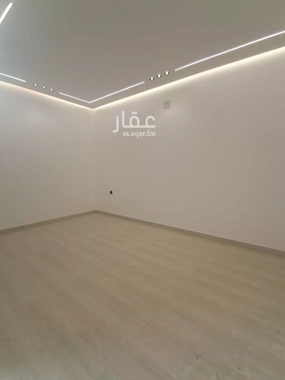 فيلا 6 غرف في العريجاء الغربية 3