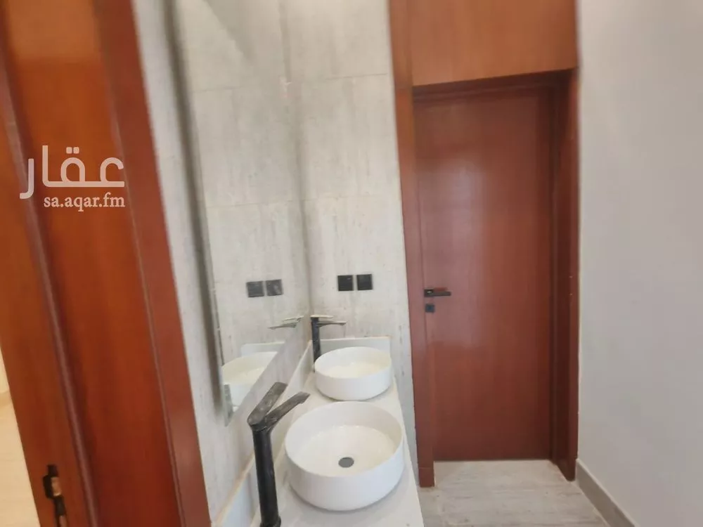 3 bedroom villa in Tuwaiq, Riyadh 9