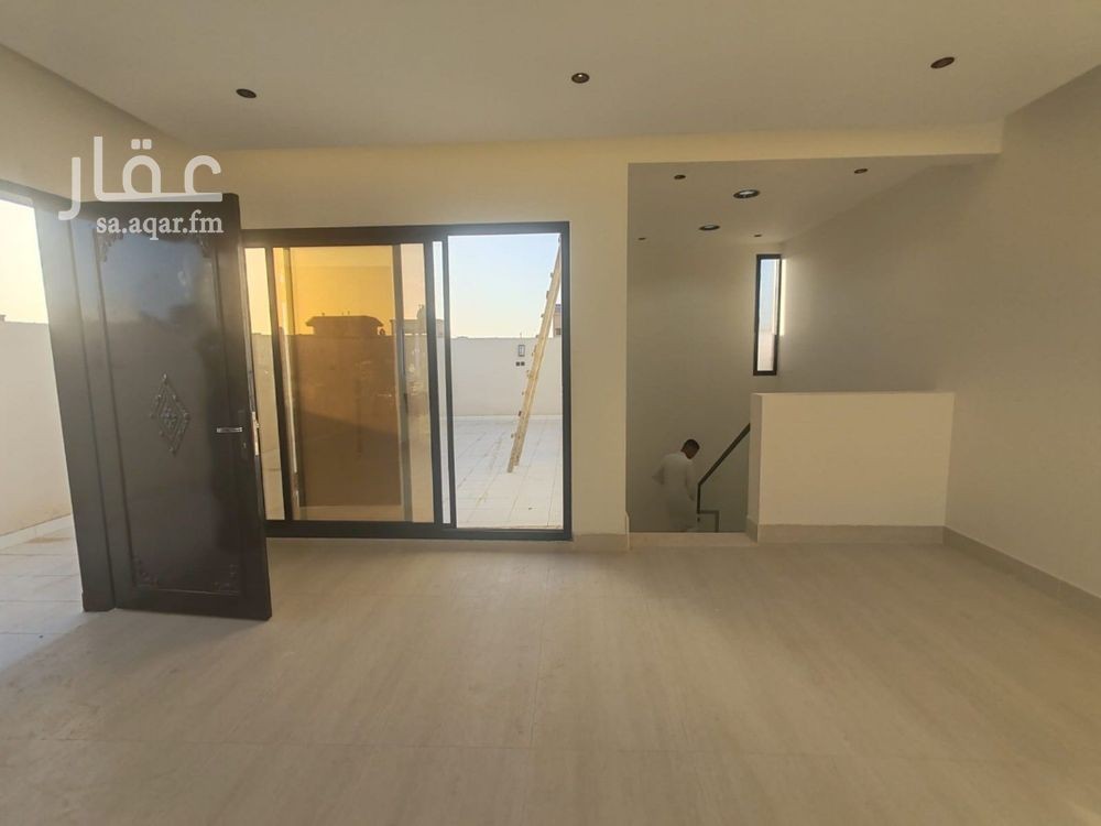 6 bedroom villa in Shubra, Riyadh 6