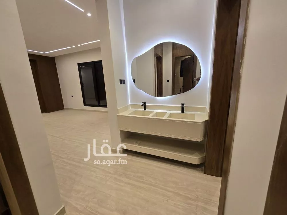 4 bedroom floor in Tuwaiq 4