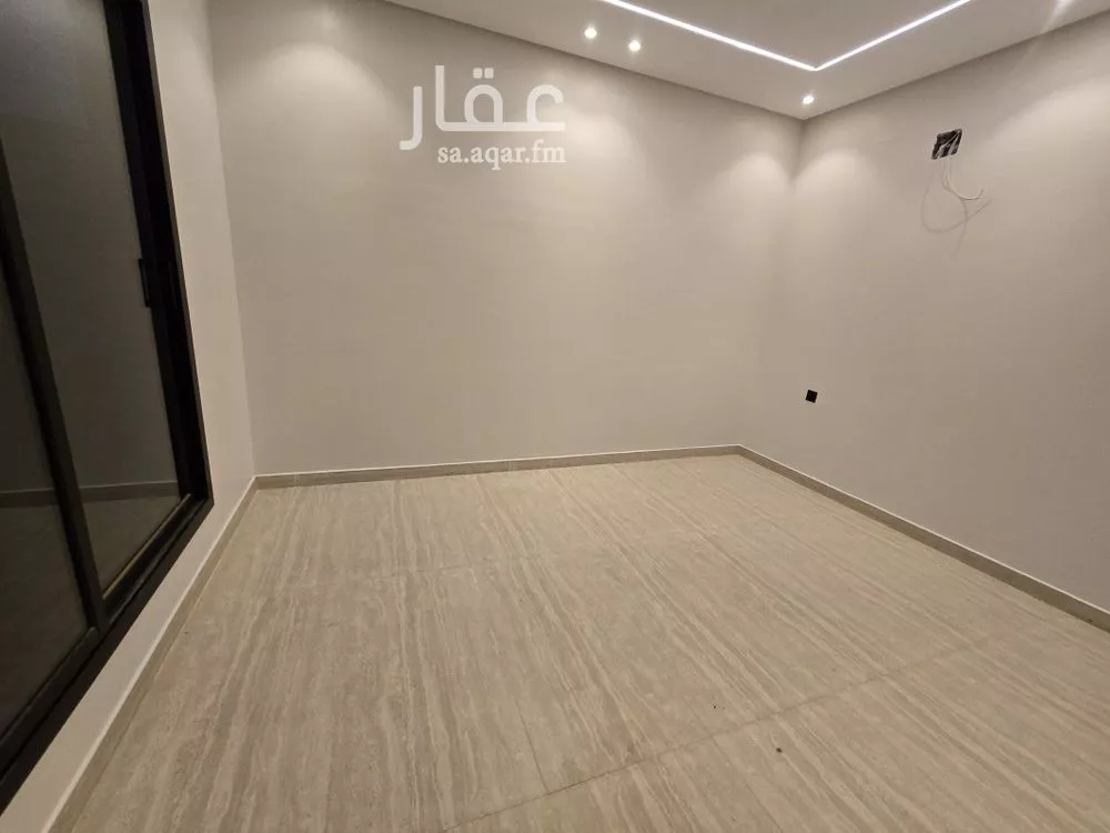 4 bedroom floor in Tuwaiq 5