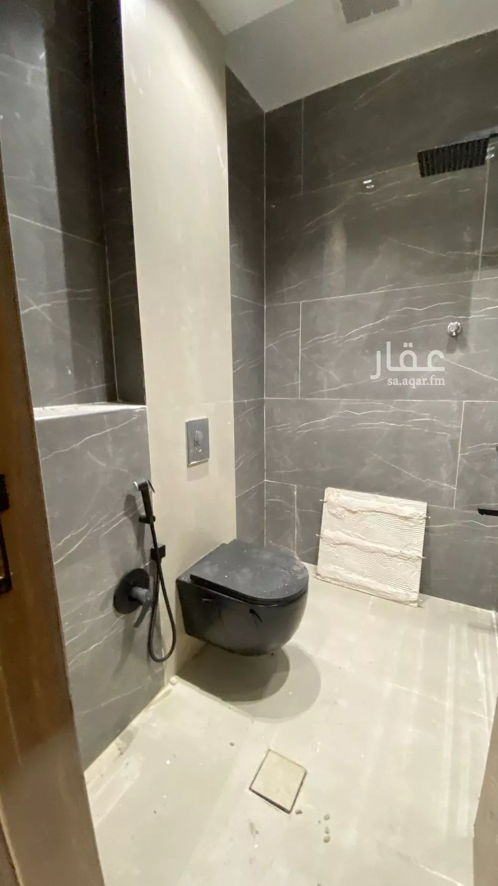 فيلا 5 غرف في عكاظ 5