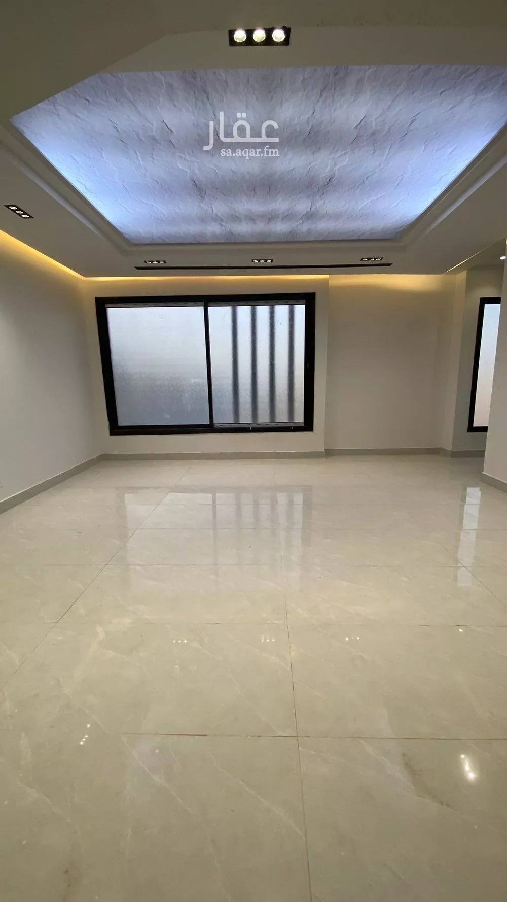 فيلا 4 غرف في بدر 5