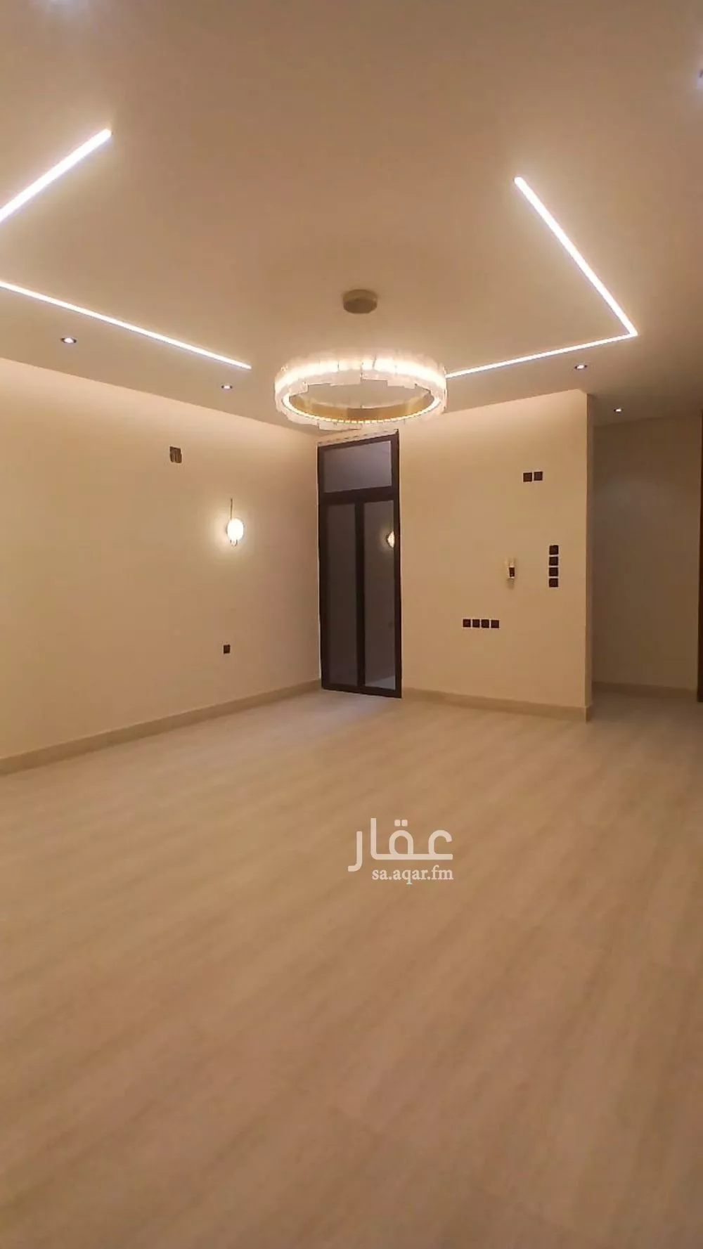 3 bedroom floor in Dhahrat Namar 4