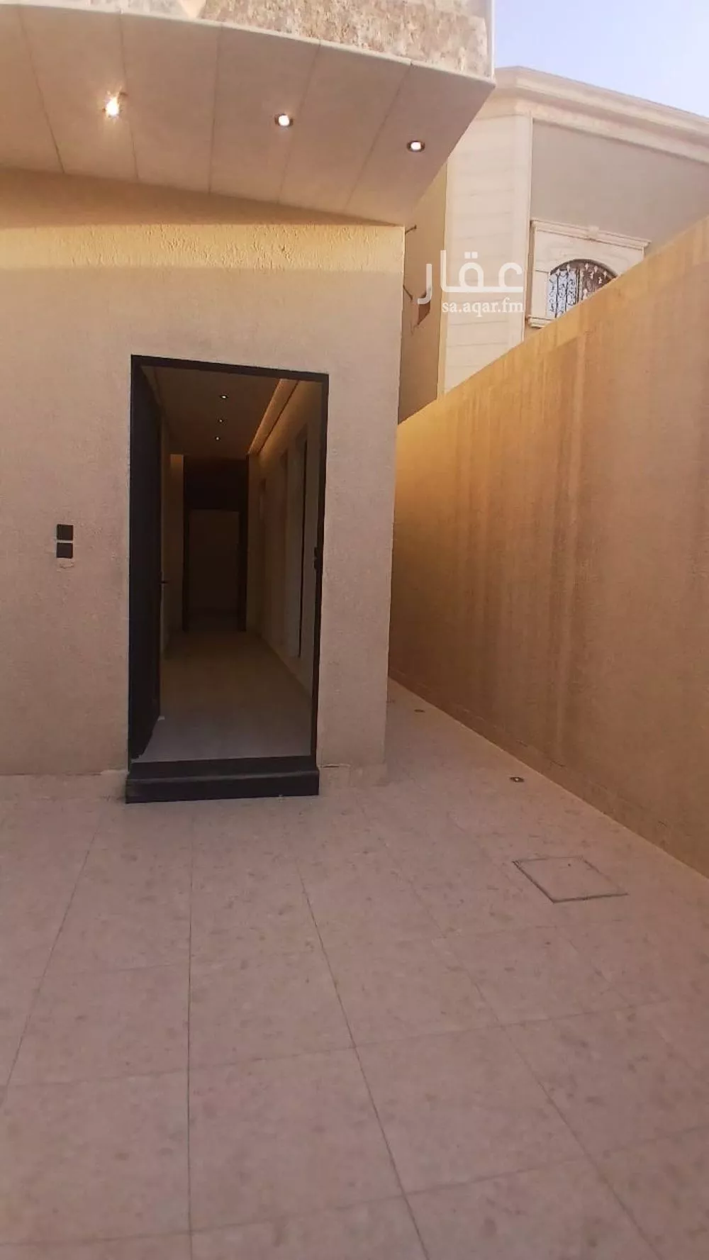 3 bedroom floor in Dhahrat Namar 3