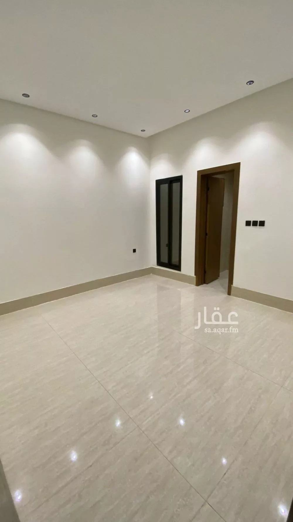 شقة 4 غرف في طويق 5