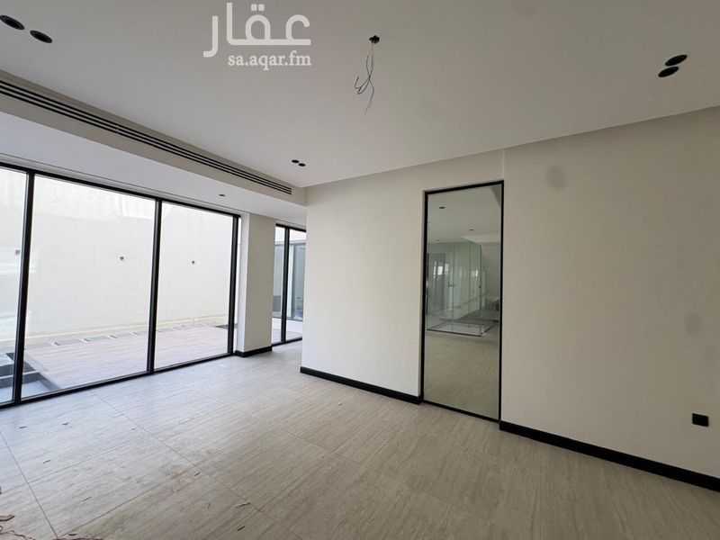 4 bedroom villa in Al Fanar, Eastern Province 4
