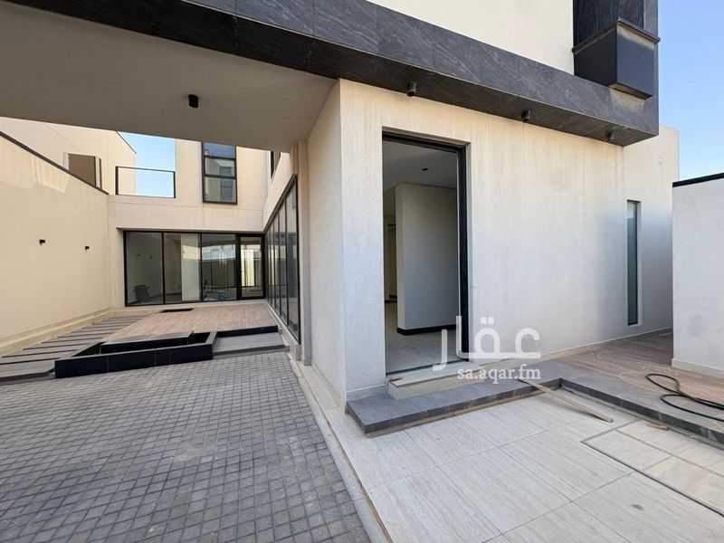 4 bedroom villa in Al Fanar, Eastern Province 6